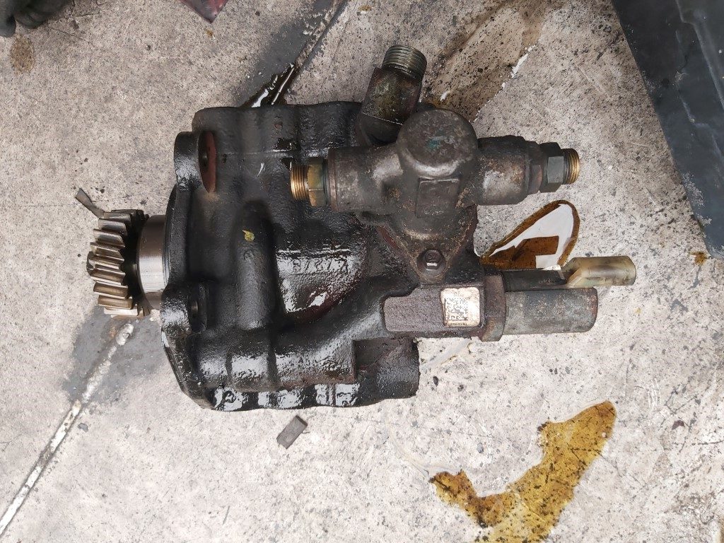 HIGH PRESSURE INJECTION PUMP 6390072 | 99 Truck Parts