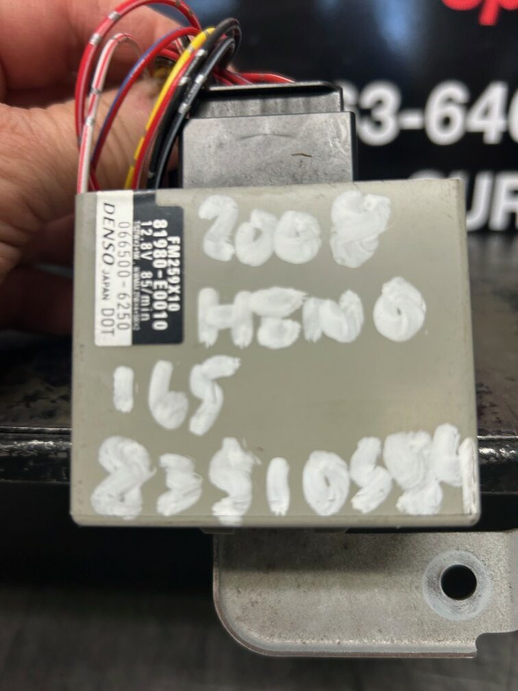 HINO FLASHER RELAY MODULE 81980E0010 165 2008 | 99 Truck Parts
